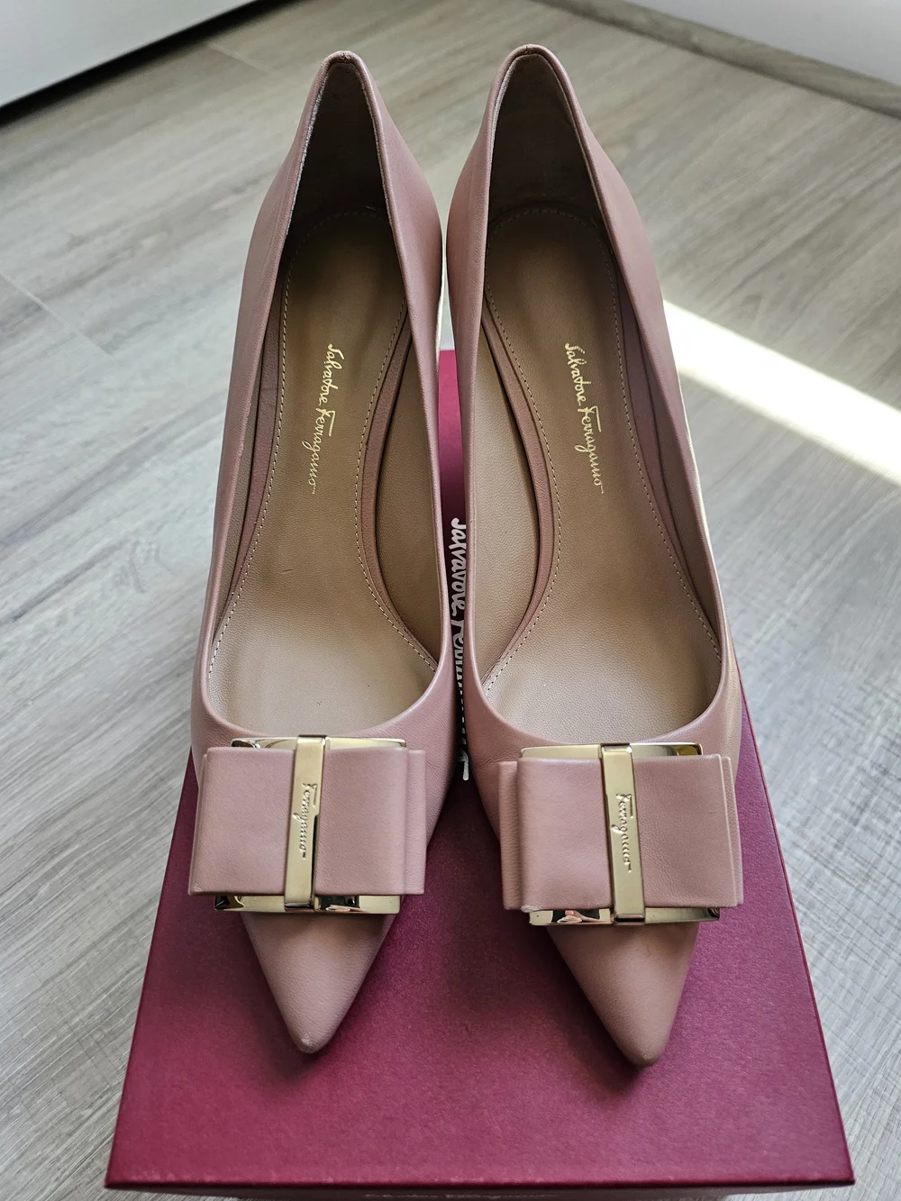 Ferragamo Zeri Blush Pumps - Picture 1 of 7